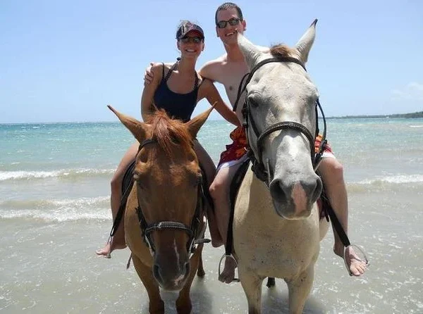 Paseo a Caballo en Macao Beach con sorpresas